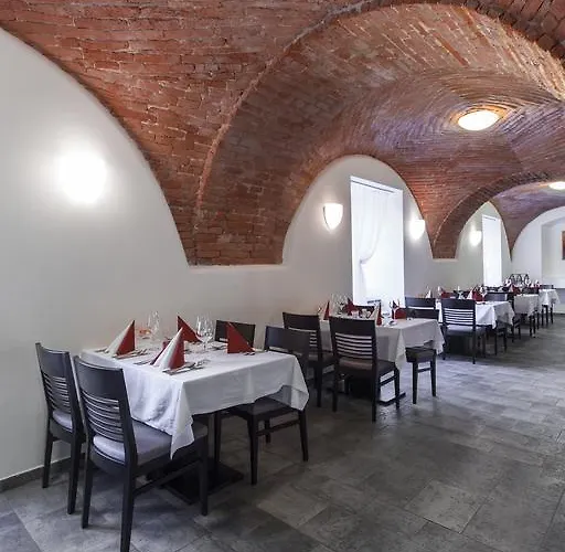 Salety Hotel 4*
