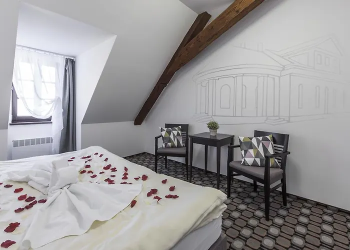 Salety Hotel